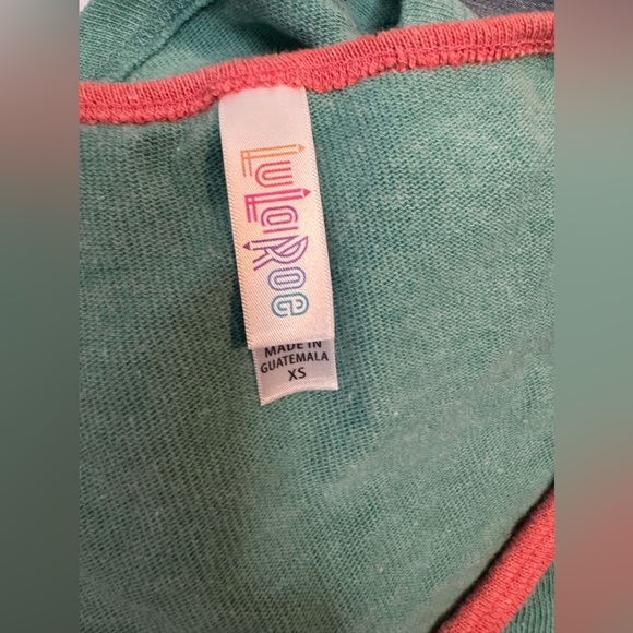 Lularoe classic T - Picture 4 of 5